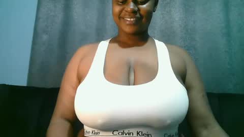 lady_dearra online show from 06.14.26