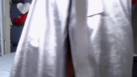 LADY  online show from 02.15.25