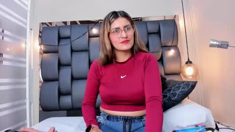 LADY  online show from 09.17.25