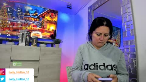 Snapshot of lady_hellen chatting on 12.06.24 online show from 12.06.24