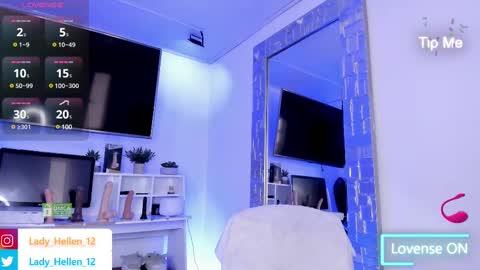 Snapshot of lady_hellen chatting on 03.11.25 online show from 03.11.25