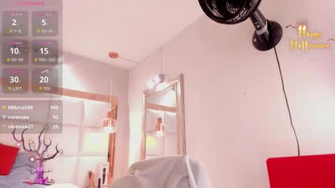 Snapshot of lady_hellen chatting on 10.08.25 online show from 10.08.25