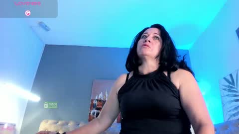 Snapshot of lady_hellen chatting on 08.08.26 online show from 08.08.26