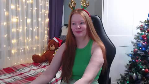 Snapshot of lady_inari chatting on 01.02.25 Angelika online show from 01.02.25