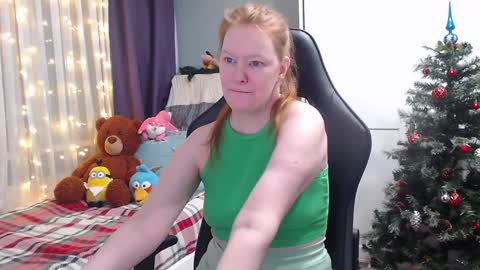 Snapshot of lady_inari chatting on 01.04.25 Angelika online show from 01.04.25