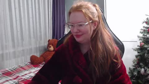 Snapshot of lady_inari chatting on 01.08.25 Angelika online show from 01.08.25