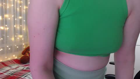 Snapshot of lady_inari chatting on 01.11.25 Angelika online show from 01.11.25