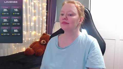 Snapshot of lady_inari chatting on 01.25.25 Angelika online show from 01.25.25