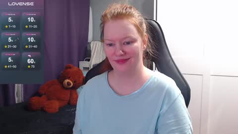 Snapshot of lady_inari chatting on 01.26.25 Angelika online show from 01.26.25