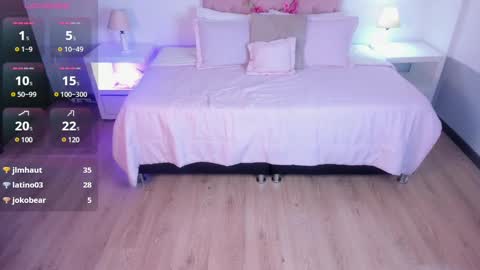 Lady  online show from 01.25.25