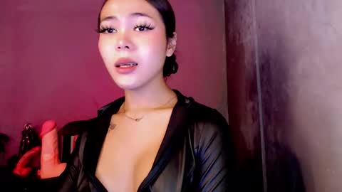 Snapshot of lady_of_pleasure28 chatting on 05.29.26 Ella online show from 05.29.26