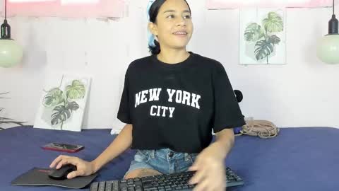 Snapshot of lady_rossee chatting on 09.21.25 Leidy online show from 09.21.25