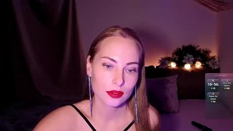 Snapshot of ladyadele1 chatting on 12.28.24 LadyAdele online show from 12.28.24