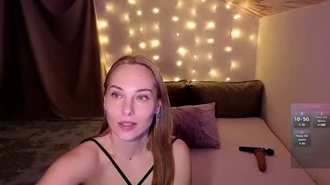 Snapshot of ladyadele1 chatting on 01.22.25 LadyAdele online show from 01.22.25
