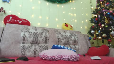 Sima Ladybigsmile online show from 01.04.25
