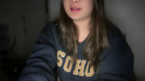 Snapshot of ladybird21 chatting on 12.19.24 Aria online show from 12.19.24