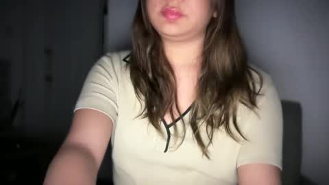 Snapshot of ladybird21 chatting on 12.29.24 Aria online show from 12.29.24