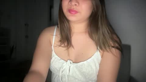 Snapshot of ladybird21 chatting on 12.30.24 Aria online show from 12.30.24