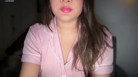 Snapshot of ladybird21 chatting on 09.18.25 Aria online show from 09.18.25