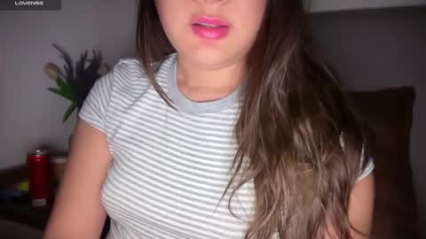 Snapshot of ladybird21 chatting on 11.07.25 Aria online show from 11.07.25