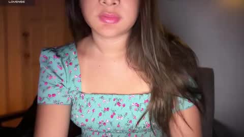 Snapshot of ladybird21 chatting on 11.30.25 Aria online show from 11.30.25