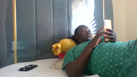 lindah32 online show from 12.06.24