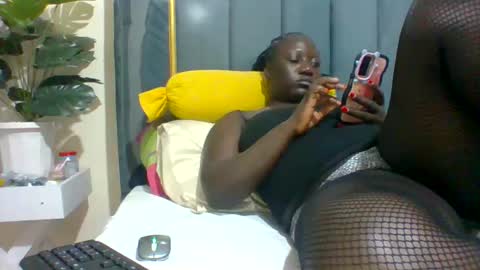 lindah32 online show from 12.09.24