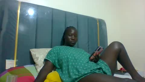 lindah32 online show from 12.11.24