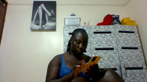 lindah32 online show from 12.21.24