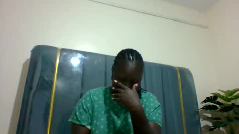 lindah32 online show from 12.25.24