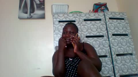 lindah32 online show from 01.04.25