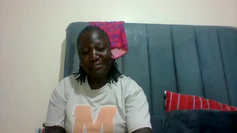 lindah32 online show from 02.17.25