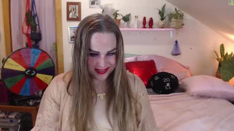 Snapshot of ladyboyhomemaker chatting on 01.11.25 ladyboyhomemaker online show from 01.11.25