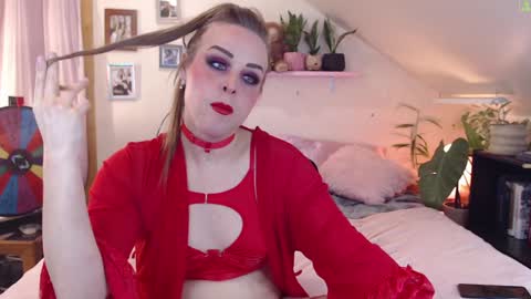 Snapshot of ladyboyhomemaker chatting on 01.24.25 ladyboyhomemaker online show from 01.24.25