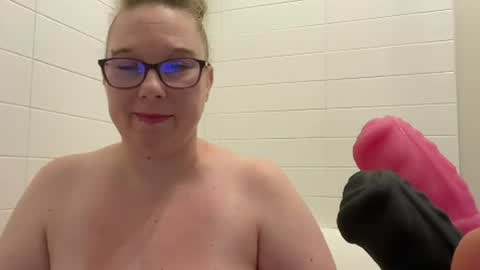 Snapshot of ladycherielynn chatting on 06.27.26 LadyCherieLynn online show from 06.27.26