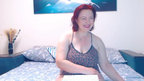 Snapshot of ladyelizabeth777 chatting on 04.08.26 Beth online show from 04.08.26