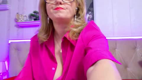 Snapshot of ladyjeen chatting on 02.26.26 Lady Jeen Back on Sunday 8th of December online show from 02.26.26