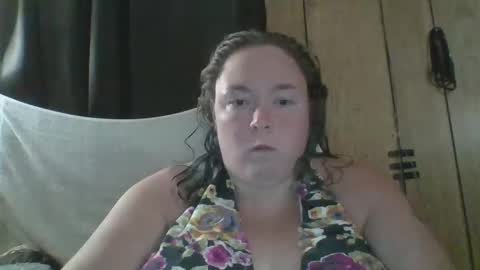 Snapshot of ladylynn13 chatting on 10.21.25 LadyLynn13 online show from 10.21.25
