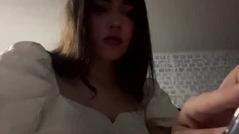 Snapshot of ladymau chatting on 06.22.26 May online show from 06.22.26