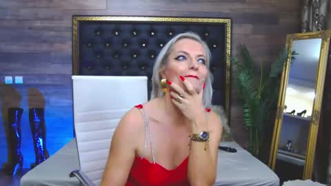 ladytouch online show from 12.10.24