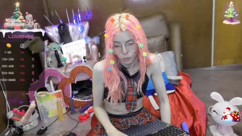 Snapshot of laflakita21 chatting on 01.12.25 Skinnygirl online show from 01.12.25