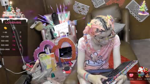 Snapshot of laflakita21 chatting on 02.06.25 Skinnygirl online show from 02.06.25