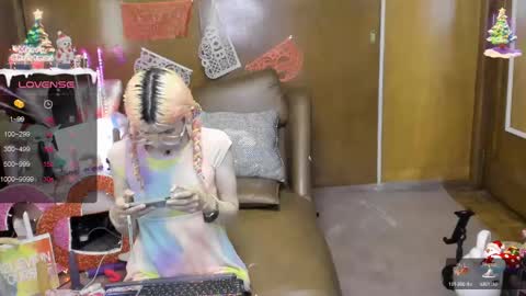 Snapshot of laflakita21 chatting on 02.22.25 Skinnygirl online show from 02.22.25