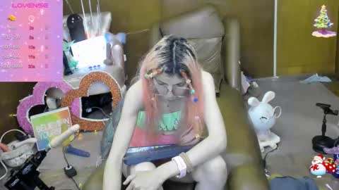 Snapshot of laflakita21 chatting on 10.15.25 Skinnygirl online show from 10.15.25