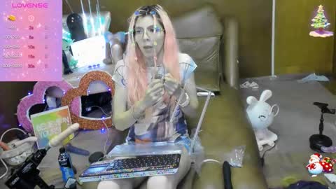 Snapshot of laflakita21 chatting on 10.21.25 Skinnygirl online show from 10.21.25