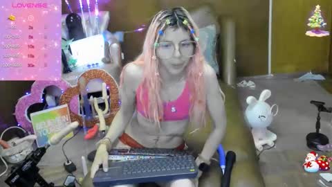 Snapshot of laflakita21 chatting on 10.23.25 Skinnygirl online show from 10.23.25