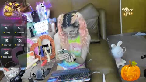 Snapshot of laflakita21 chatting on 11.02.25 Skinnygirl online show from 11.02.25