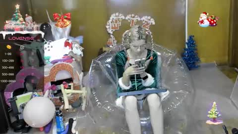 Snapshot of laflakita21 chatting on 12.13.25 Skinnygirl online show from 12.13.25