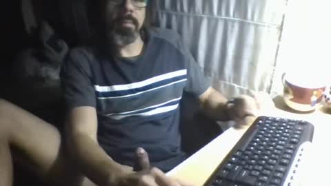 Snapshot of lagenovadura chatting on 06.28.26 La Genova esta Dura beard boy male dick mastubate latinosexy latinohot latino glasses mature strong stronglegs online show from 06.28.26