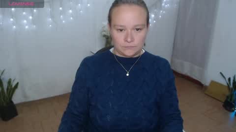  paola and a guest lol    online show from 04.17.26